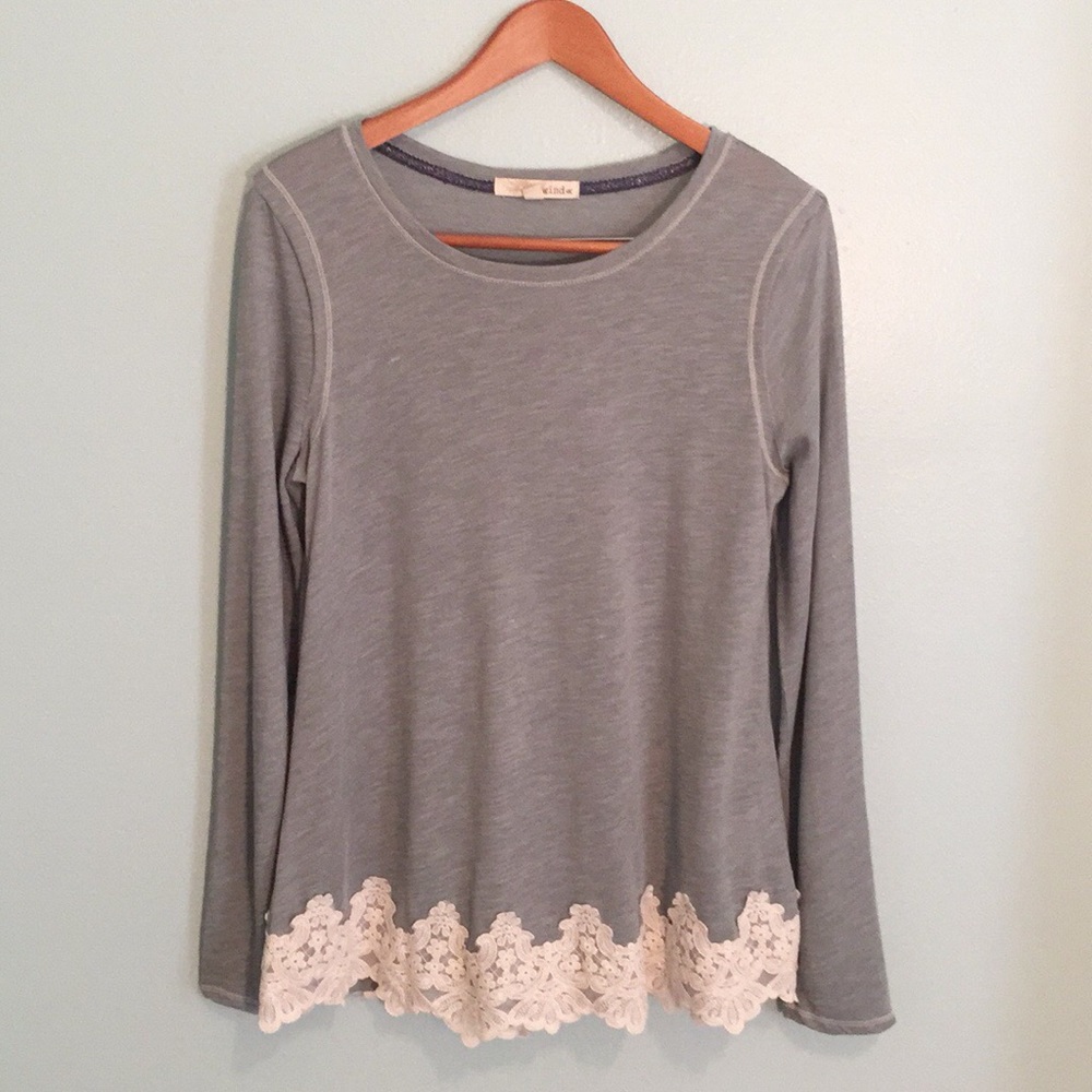 {Rewind} lace trimmed tee